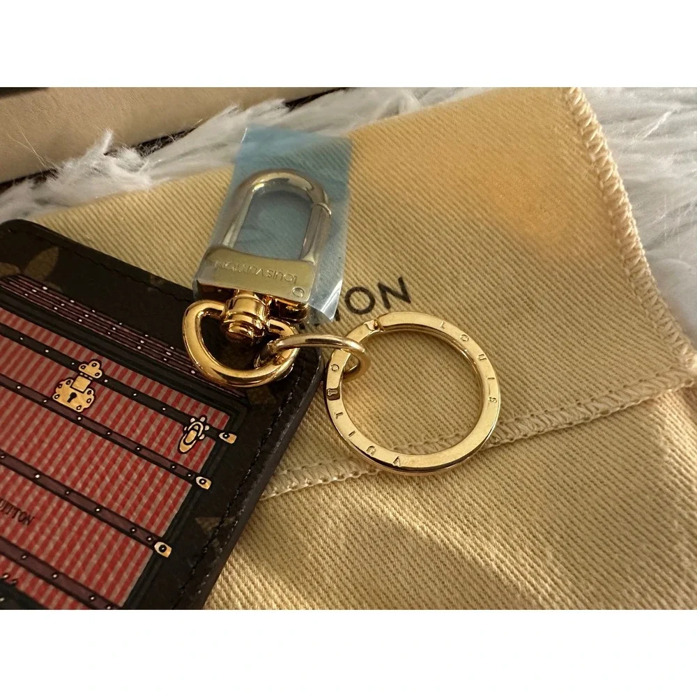 Louis Vuitton Monogram Illustre Trunk Key Holder Keychain Bag Charm